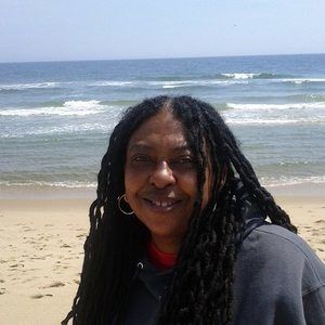 Meet your Posher, Deborah